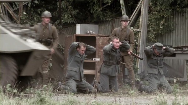 Anyone notice Tom Hanks posing as a French soldier... - Band of Brothers  (2001) Discussion | MovieChat