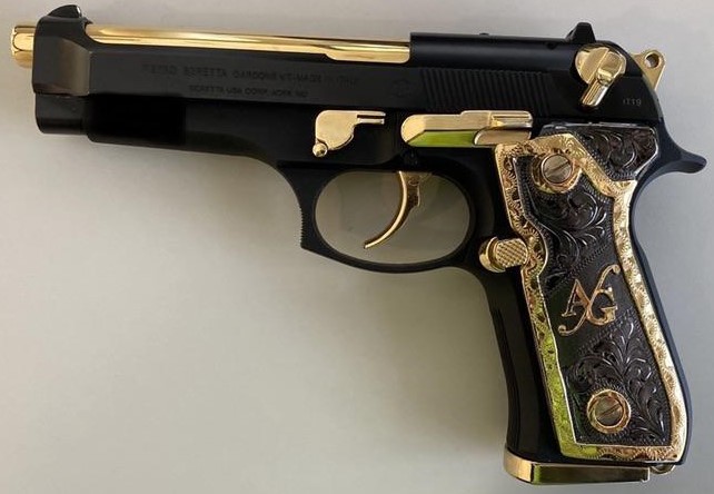 File:Beretta 92FS with gold parts.jpg