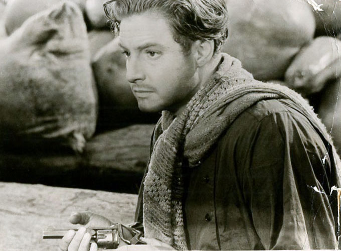 File:Robert Donat in Knight Without Armour.jpg