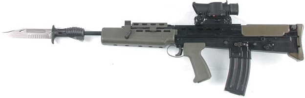 File:SA80 rifle with bayonet.jpg