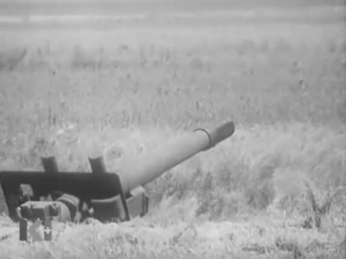 Nashi devushki-Artillery-2.jpg