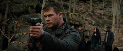 Chris Hemsworth - Internet Movie Firearms Database - Guns in Movies, TV and  Video Games