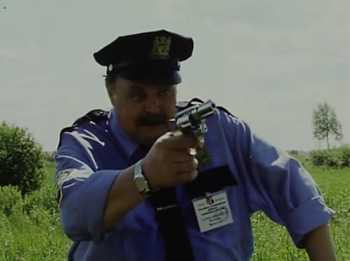 Politseyskie i vory revolver 6.jpg