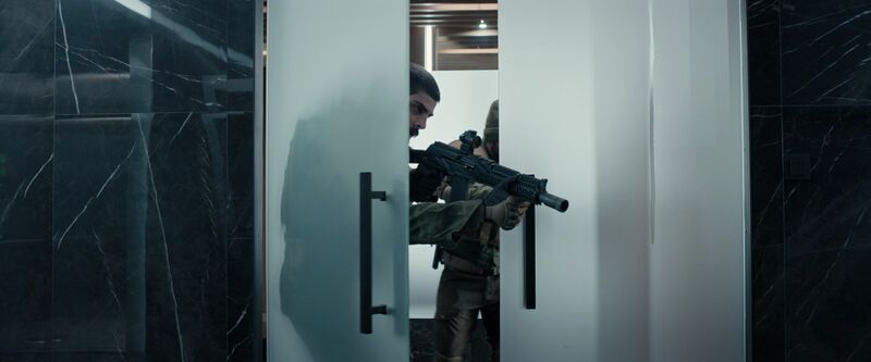 File:Extraction2 trailer2.jpg
