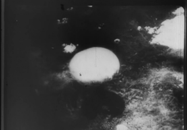 Zerkalo1974NuclearExplosion01.jpg