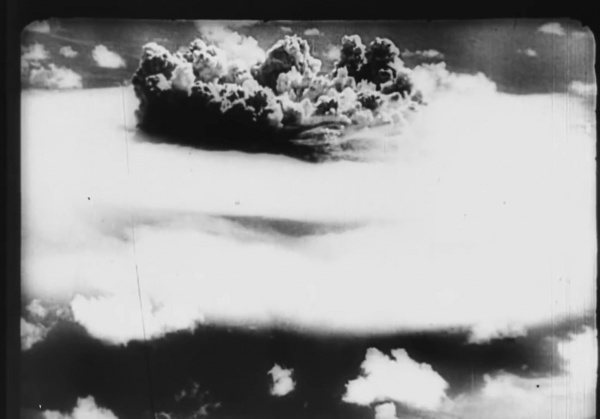 Zerkalo1974NuclearExplosion03.jpg