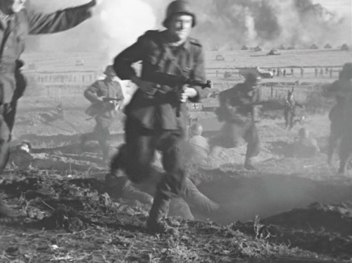 Stalingradskaya bitva-P1-MP40-2.jpg