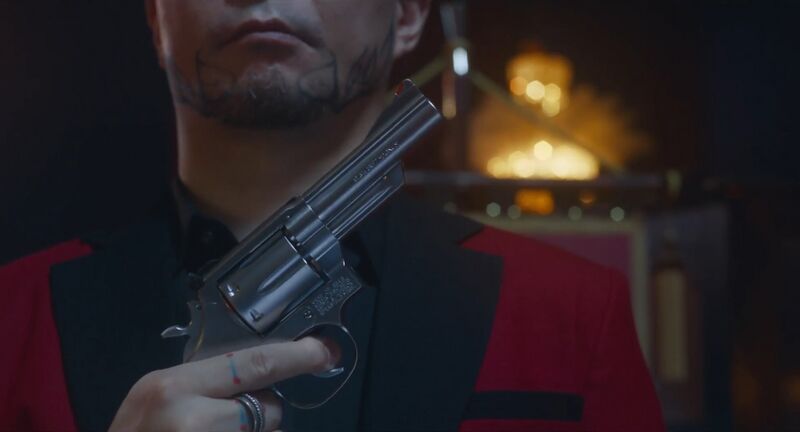 File:Eiga to kegurui zettaizetsumei Russian Roulette revolver 1 8.jpg