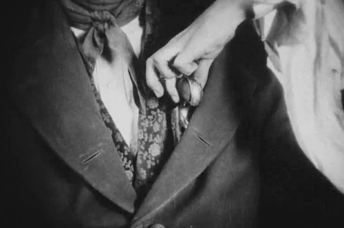 Sherlock Holmes 1922-Derringer-1.jpg