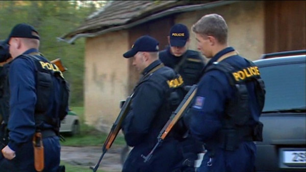 Czech Police-SA-58.jpg